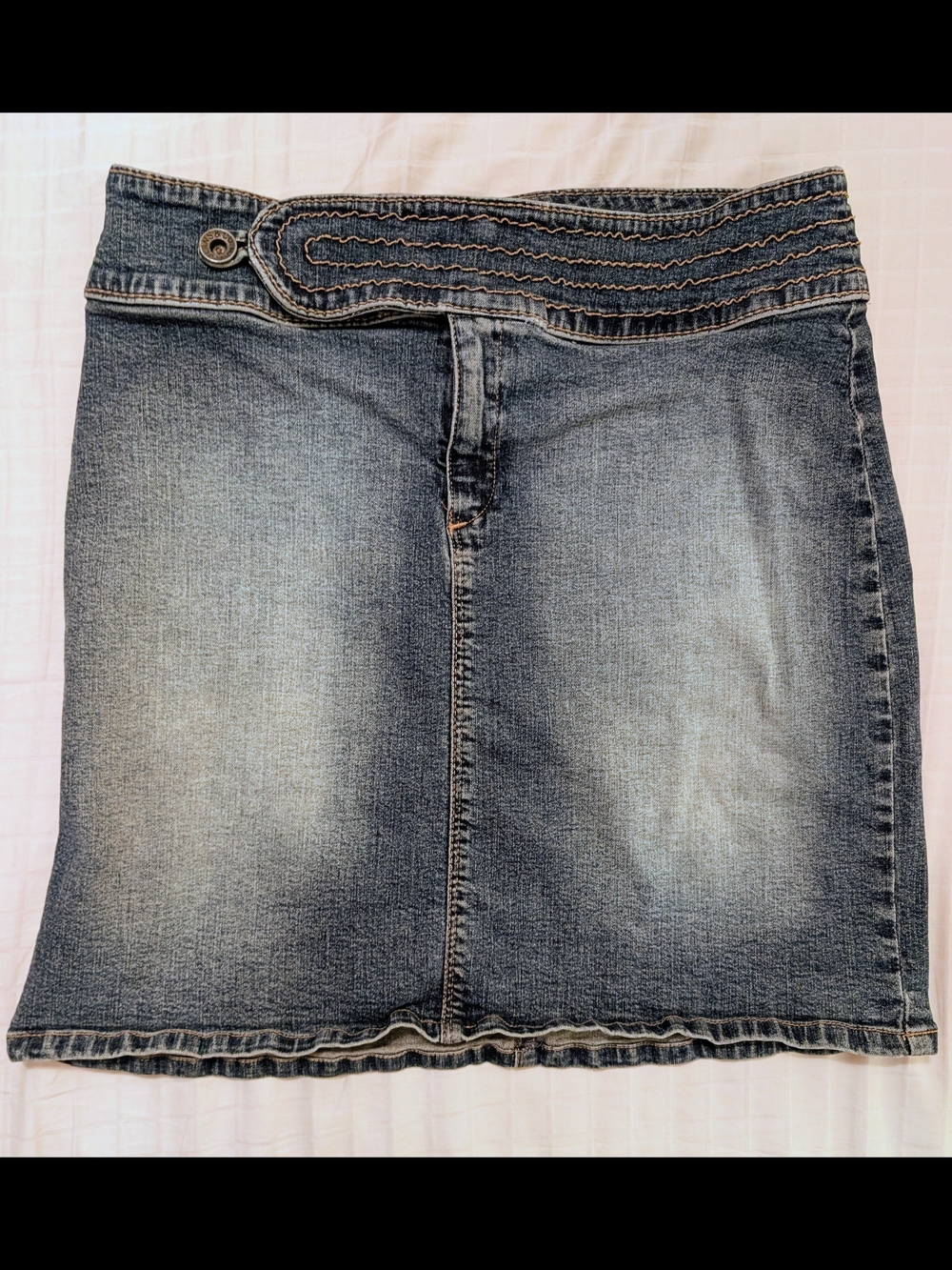 Y2K Denim Skirt in Washed Blue - Picture 2 of 9